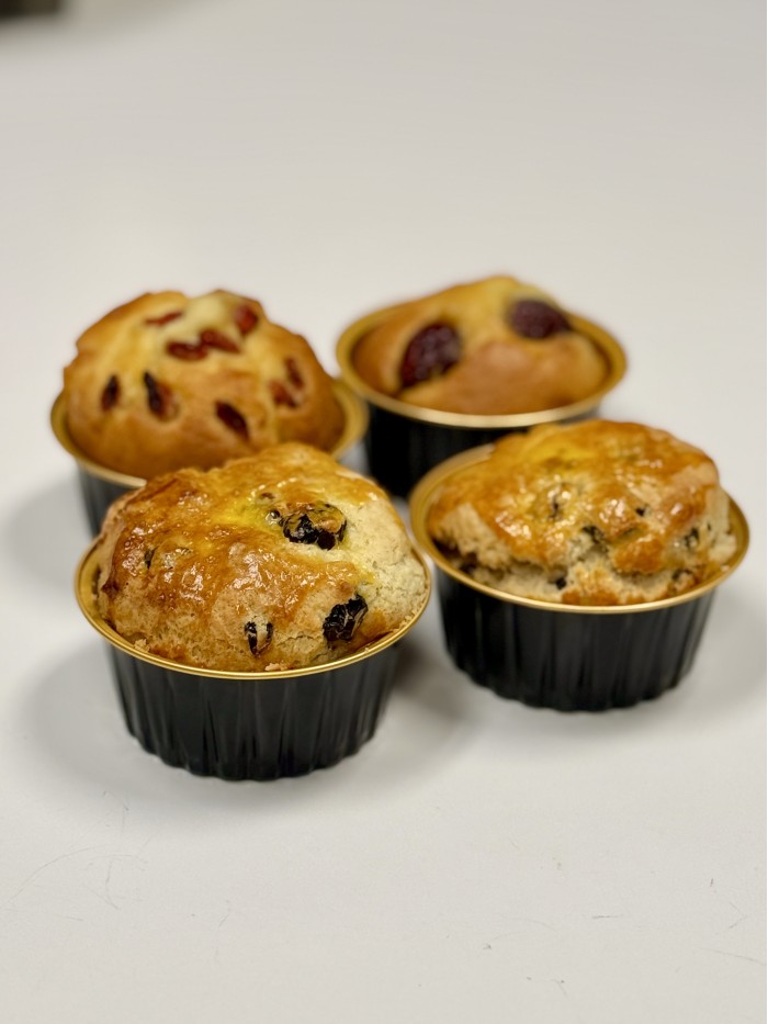 手作台式小糕餅 (一盒 8 個/5 oz 杯子蛋糕)